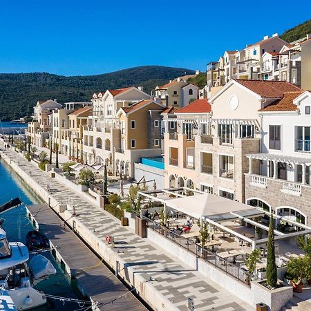 Ferienwohnung Lustica Bay Tivat Exterior foto