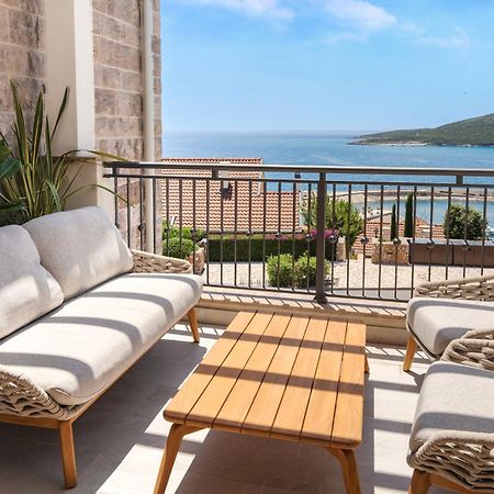 Ferienwohnung Lustica Bay Tivat Exterior foto