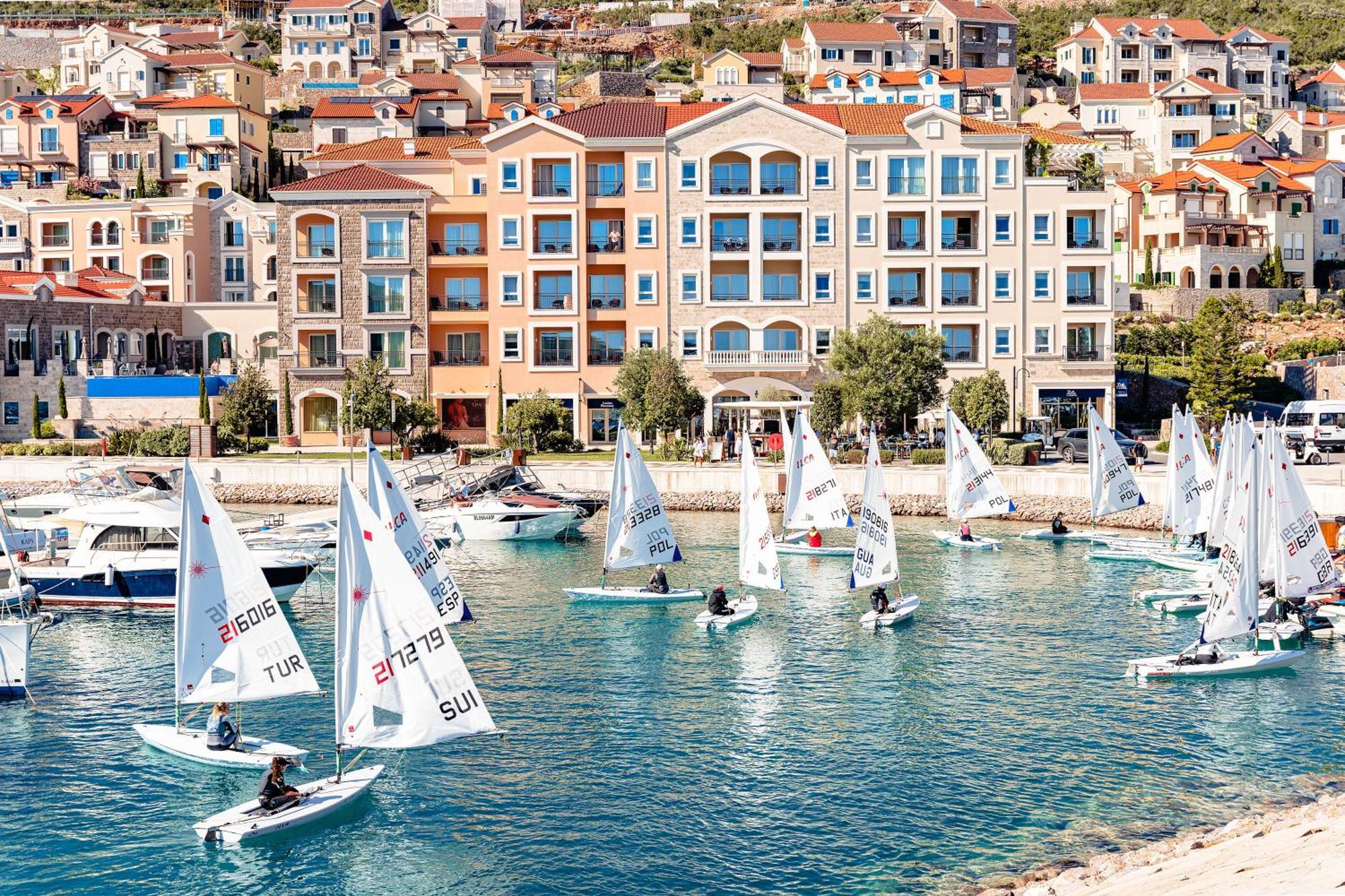 Ferienwohnung Lustica Bay Tivat Exterior foto