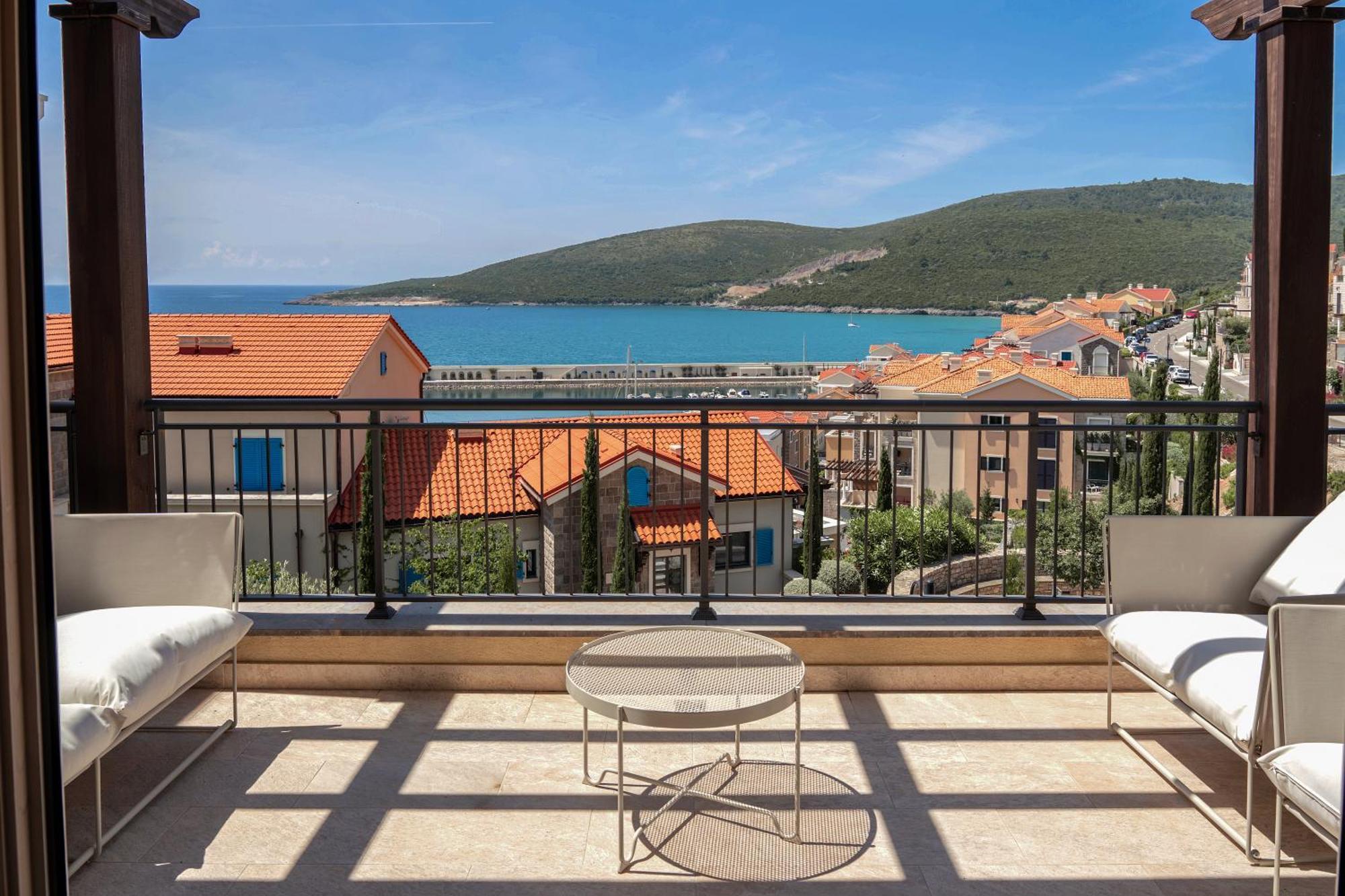 Ferienwohnung Lustica Bay Tivat Exterior foto
