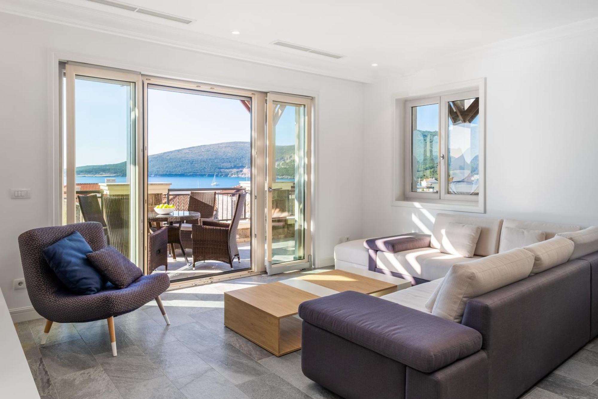 Ferienwohnung Lustica Bay Tivat Exterior foto