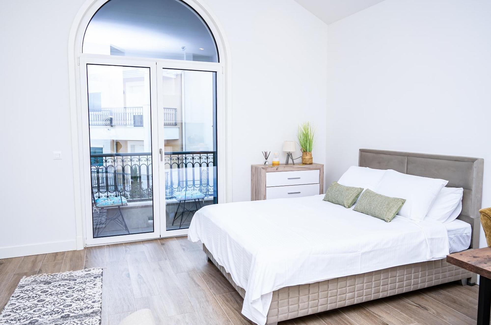 Ferienwohnung Lustica Bay Tivat Exterior foto