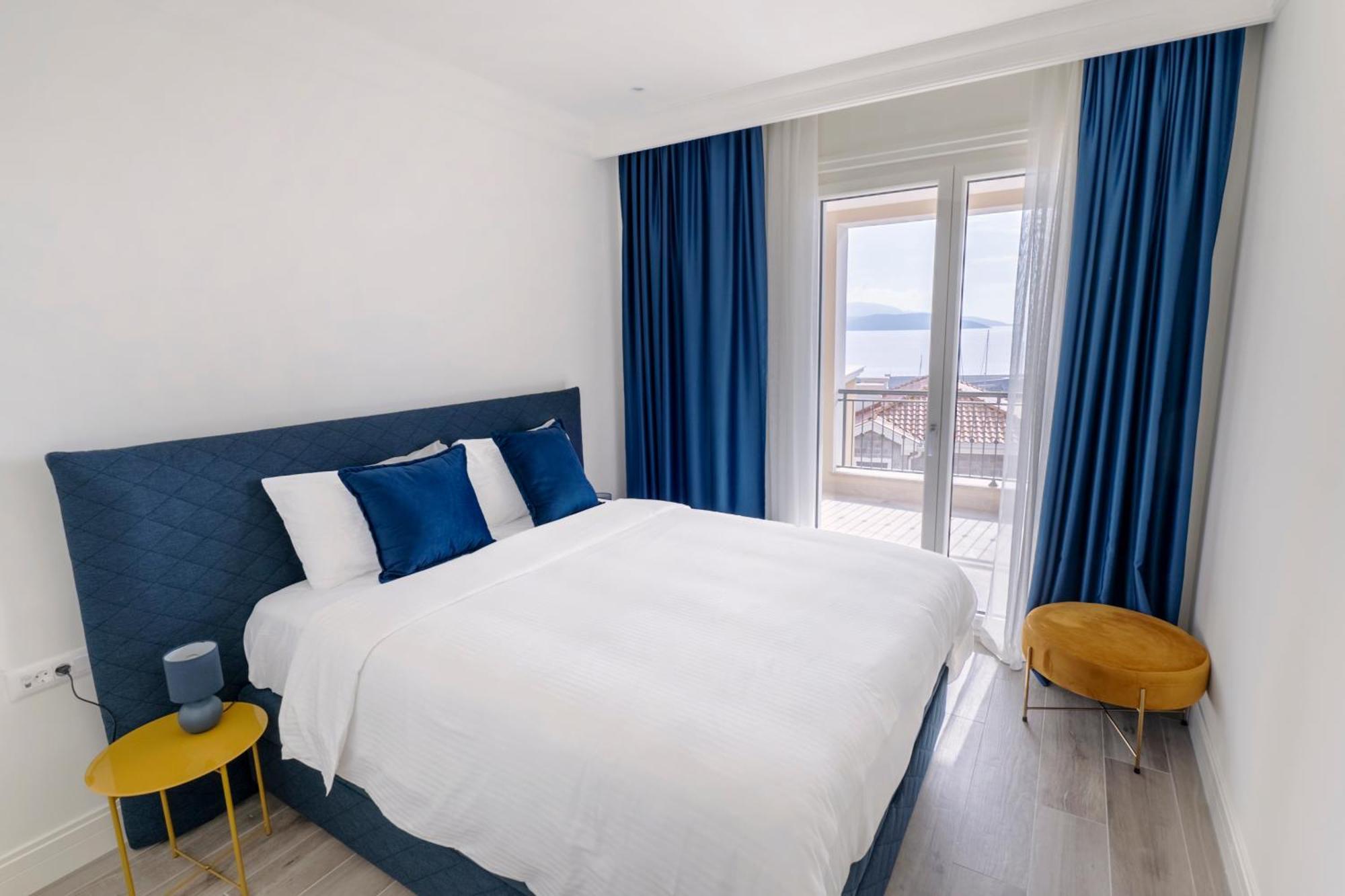 Ferienwohnung Lustica Bay Tivat Exterior foto